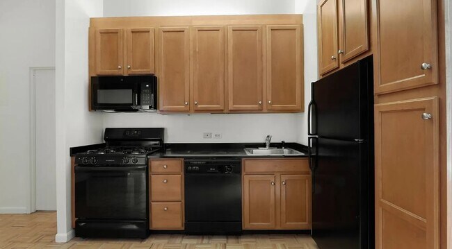 Photo - 80 John St Unidad 2H