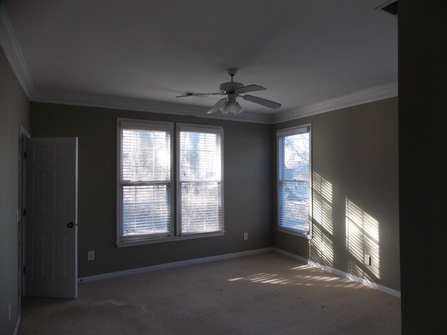Photo - 1378 Lucile Ave SW
