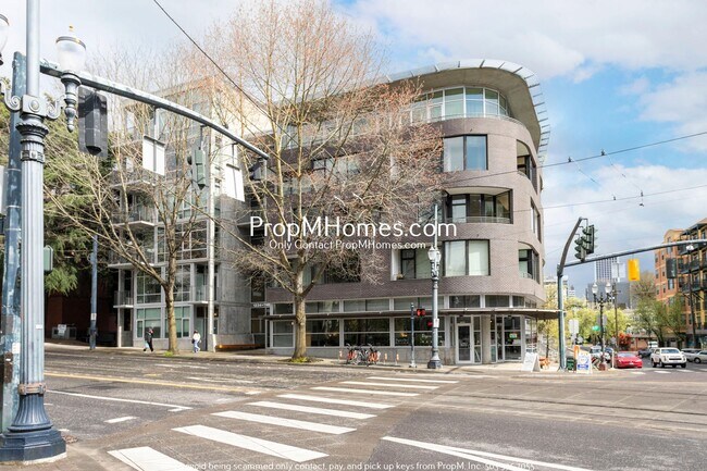 Photo - Modern Goose Hollow Condo w/ City Views – ... Unit 501