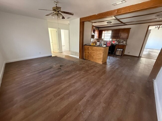 Photo - 4-bed, 3-bath, HUGE yard!