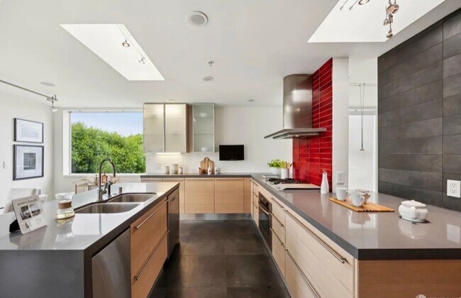 Photo - One-of-a-Kind Sophisticated Top-Floor Cond...