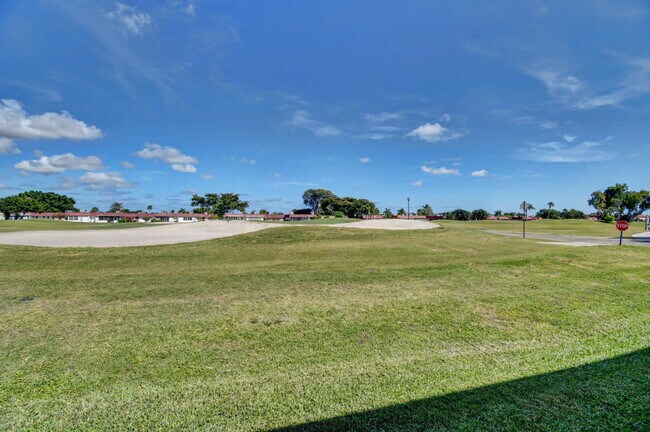 Photo - 193 Tuscany Ln