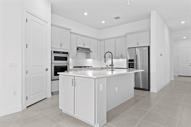 Photo - 10717 Northbrook Cir