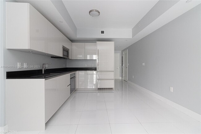 Photo - 1010 Brickell Ave Condo Unit 10