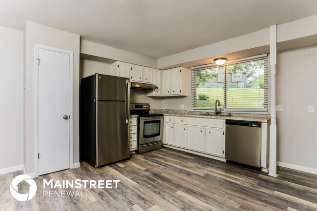 Photo - 12 Oakshire Ct