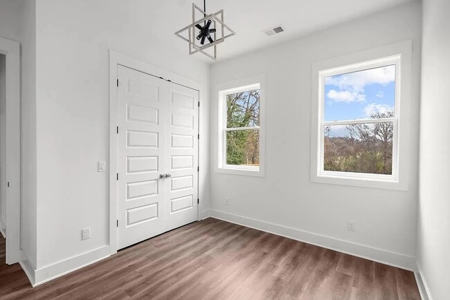 Photo - 4318 Woods St