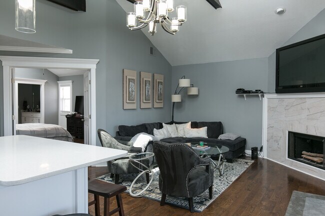 Photo - 4645 Jarboe St Unit 3