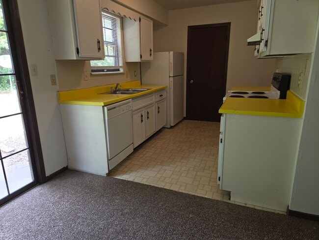 Photo - 2009 Juniper Dr Unit B