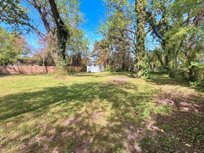 Photo - Rancher with Large Back Yard!