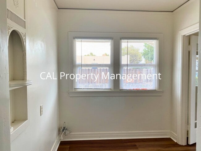 324-B N 2nd St