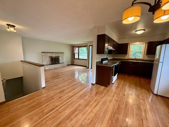 Photo - Lovely 4 Bed 2 Bath Home in Lewis & Clark Neighborhood!