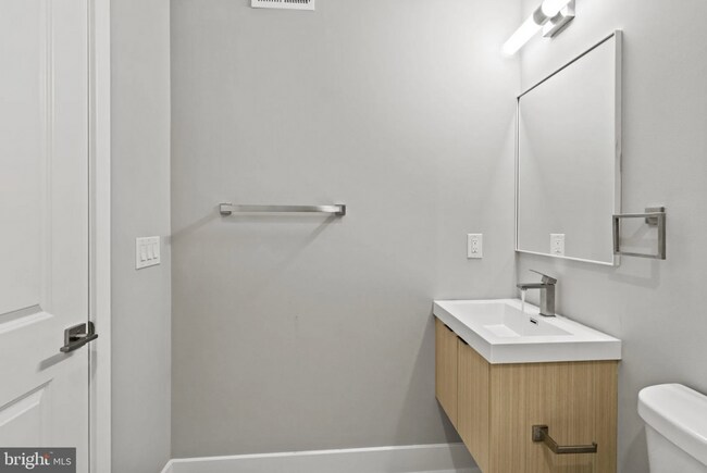 Photo - 2114 N 8th St Unit 2