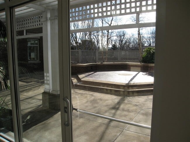 Photo - 950 Massachusetts Ave