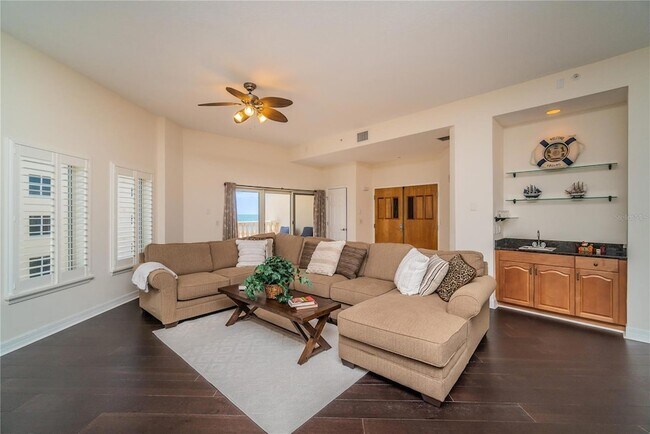 14 Somerset St Unit 5C