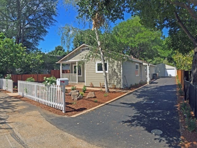 Photo - 280 Los Altos Ave