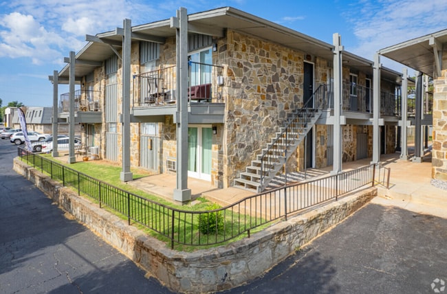 Photo - The Vue at Oak Creek