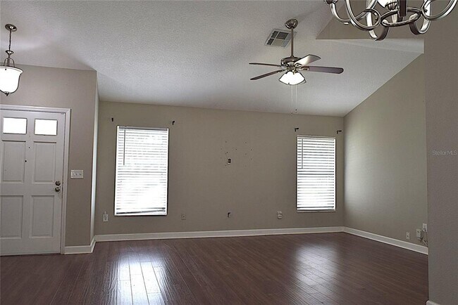 Photo - 2009 Branch Tree Ln