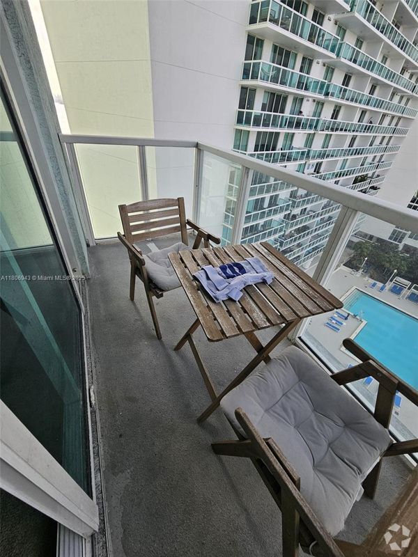 Building Photo - 1900 N Bayshore Dr Rental