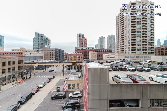 Photo - 165 N Desplaines St Unidad FL5-ID1138