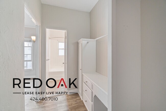 Photo - ~1 Month FREE~ Sophisticated Studio Featur... Unit 405