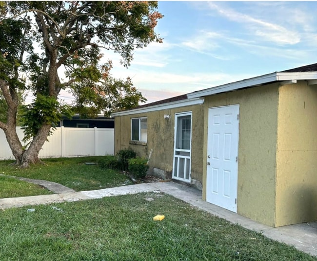 Photo - 4531 Banneka St Unidad A