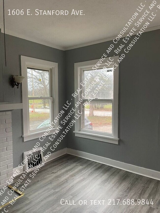 Photo - 1606 E Stanford Ave