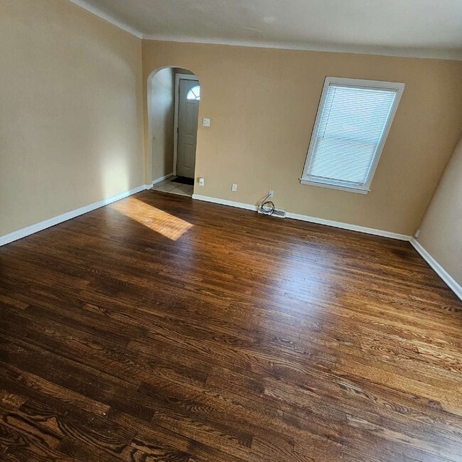 Photo - 2 Bedroom, 1 Bath Ranch with Good Sized Living Room, Laundry Room, Hard Wood Flooring, Deck.