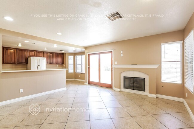 Photo - 5729 N Walkingstick Ln