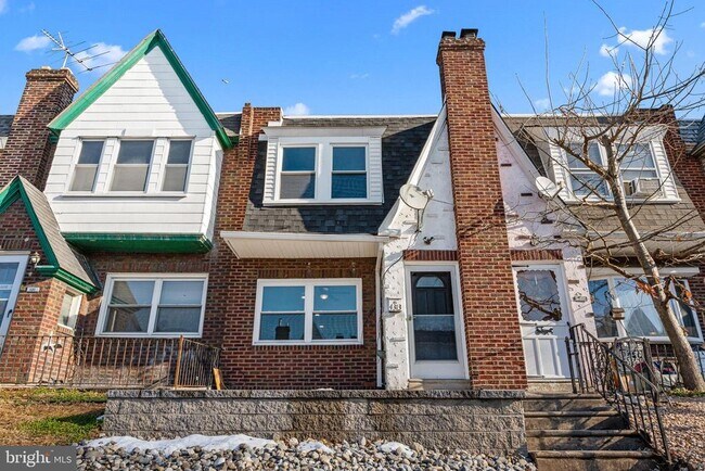 Photo - 4313 Teesdale St