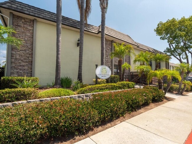 Building Photo - 6602 Beadnell Way