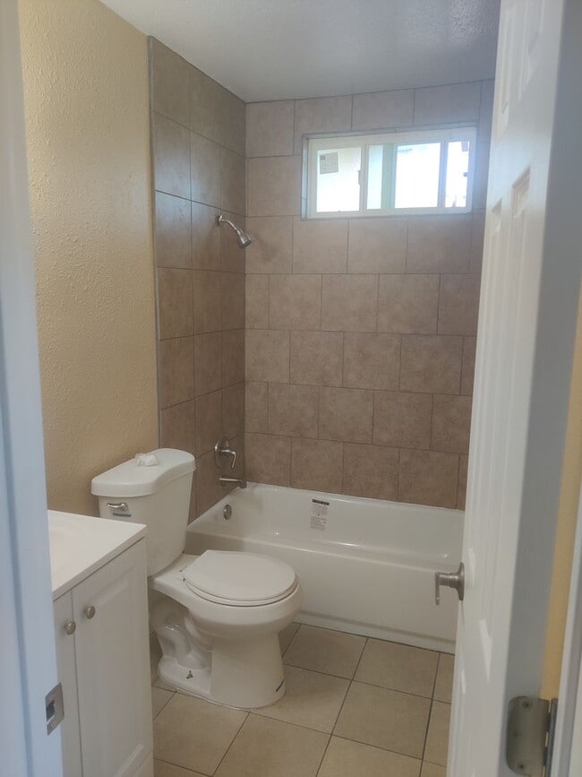 Photo - 5117 Naranja St Unit 1