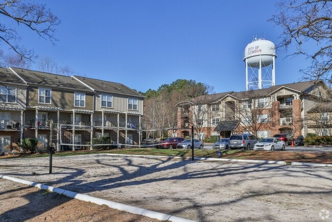Photo - 2 Bedroom Flat at Woodlands of Clemson