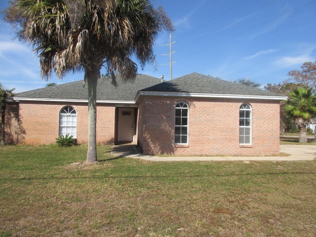 Building Photo - 9608 Brentwood Blvd