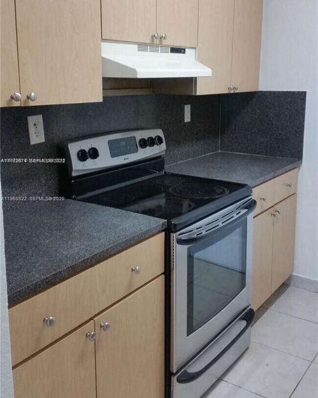 Photo - 981 NE 169th St Unit 112