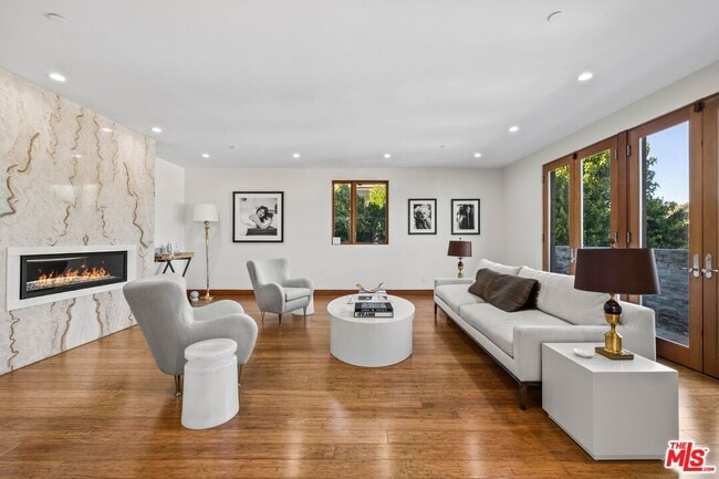 Photo - 2437 Apollo Dr