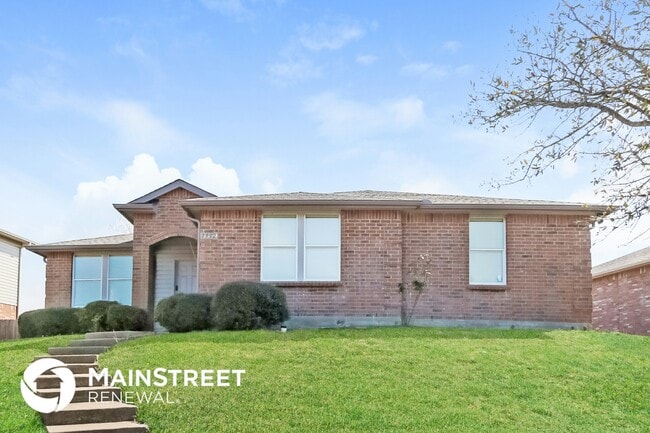 Building Photo - 1332 Nimitz Way