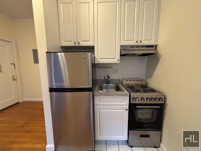 Photo - WEST 72 STREET Unit 4B