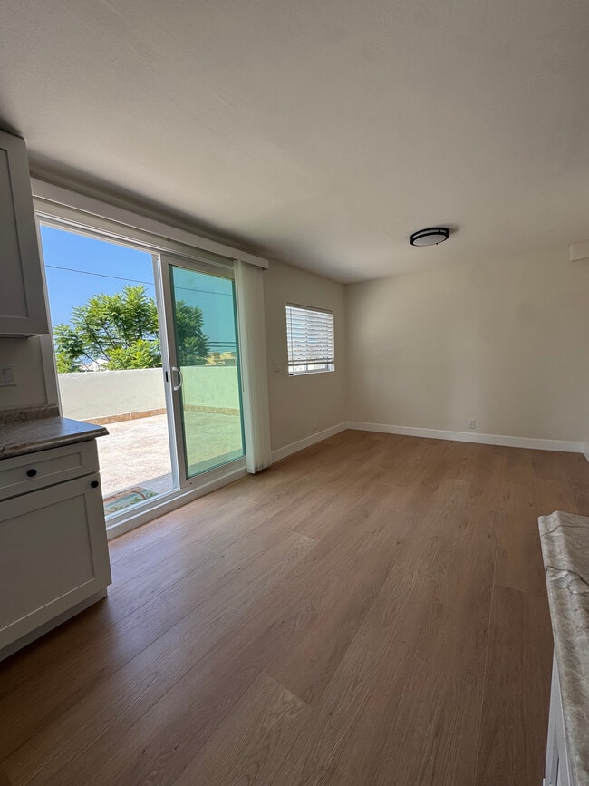 Photo - 1734 Prospect Ave