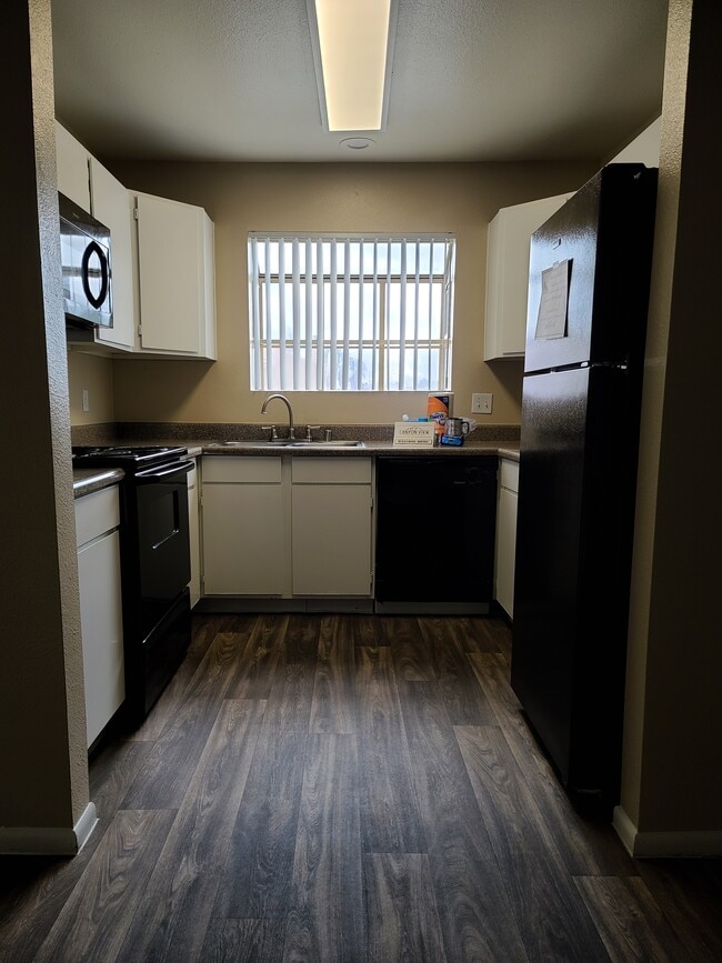 Photo - Canyon View Apartments