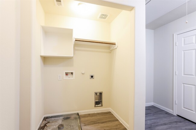 12242 Roy Mix Bohn Lane