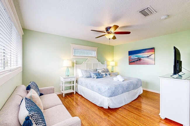 Photo - 721 Holly Rd Unit SI ID1591347P