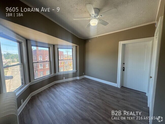 Building Photo - 9605 Lorain Ave Unit 9 Rental