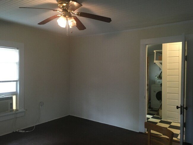 Photo - Live Easy on Easy St.!