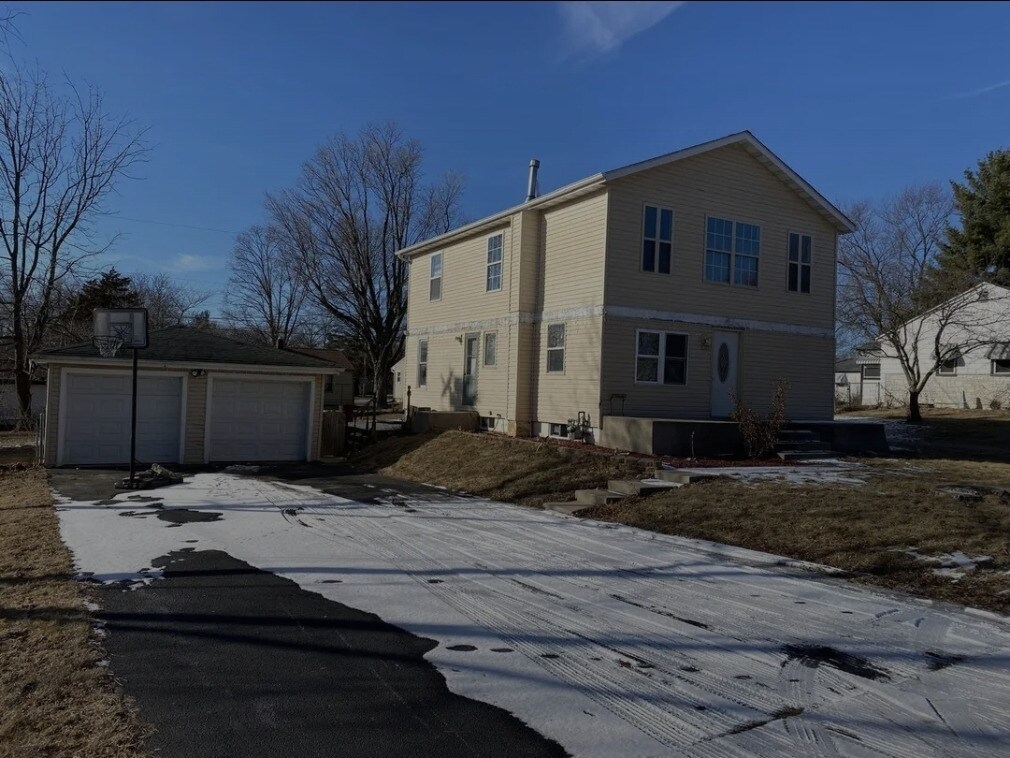 Photo - 2321 Welworth Ave