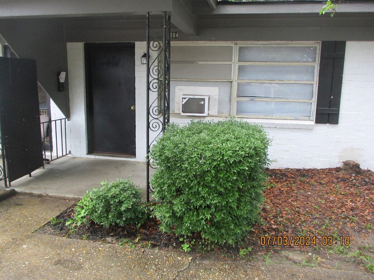 Photo - 904 Edgewood Ln