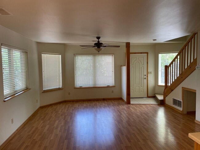 Photo - 119 S O'Leary St