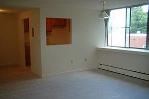 Photo - Madison Manor Apartments