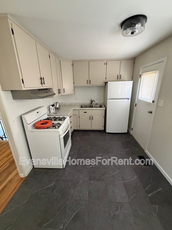 Photo - 1309 Alvord Ln