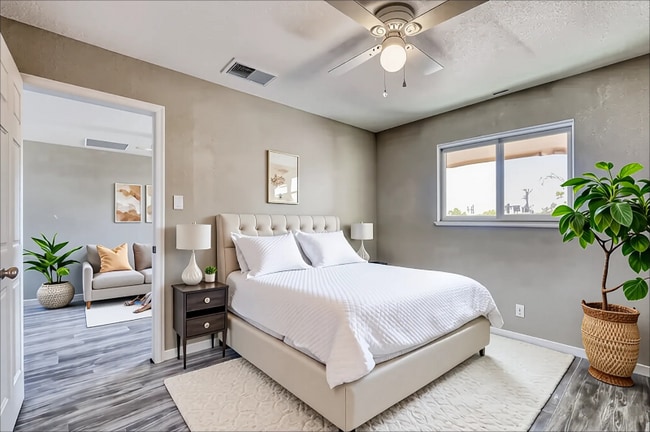 Photo - 8709 Lawson St Unit 2