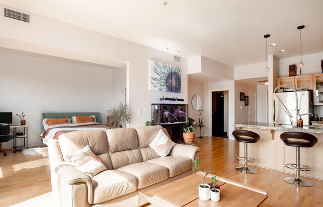 Photo - 1440 Little Raven St Unidad 406